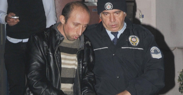 Derya'ya eş dayağı