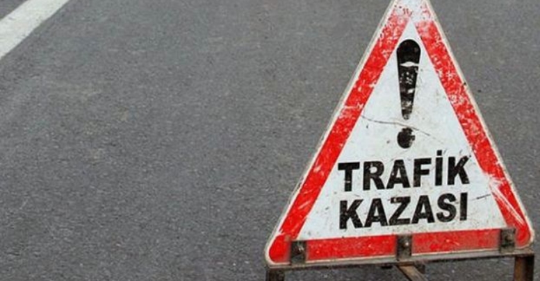 Devrilen kamyonet sürücüsü yaralandı