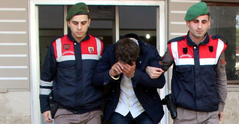Dolandırıcıyı yakalattı
