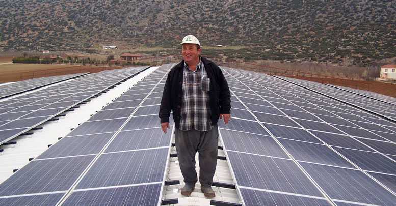 Elektriğini kendi üretiyor
