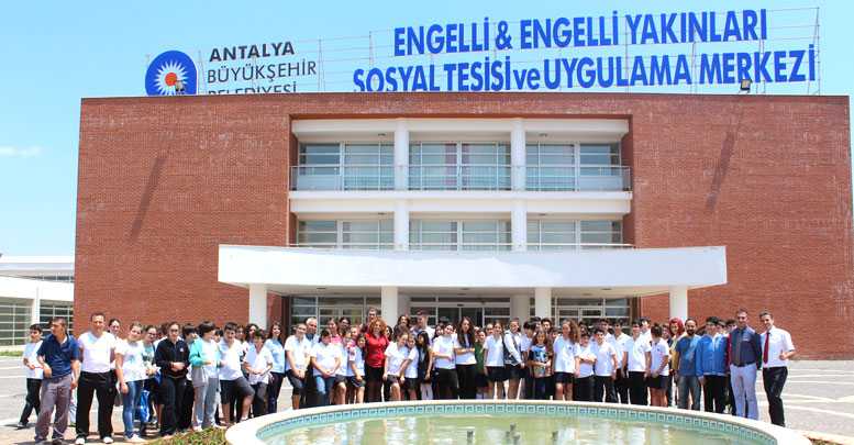 Engelli dostlara çok özel gösteri