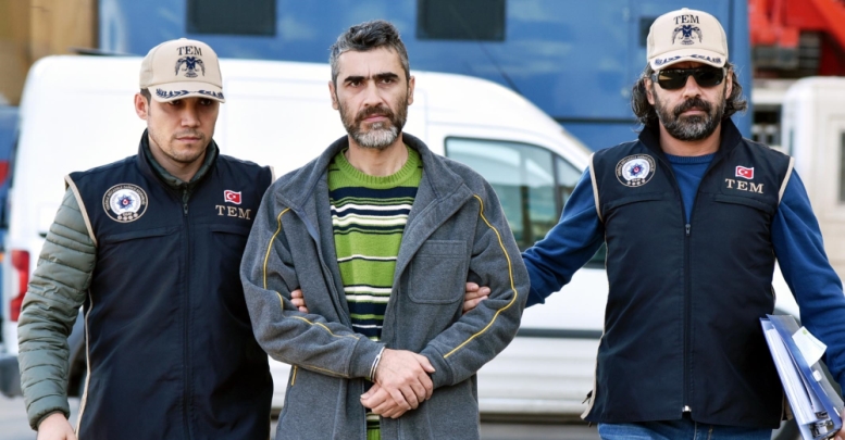 FETÖ'nün 'Antalya emniyet imamı' yakalandı