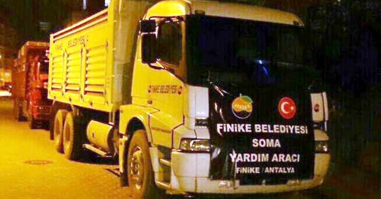 Finike'den Soma'ya gıda yardımı