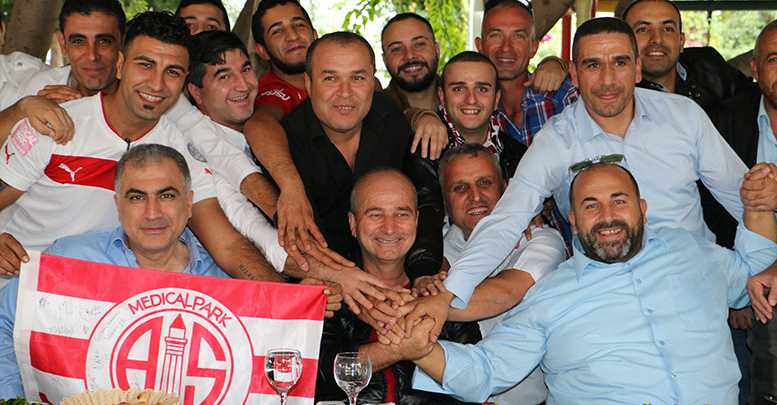 Futbolculara moral