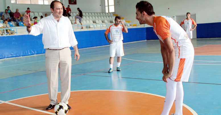 Futsal şöleni başladı