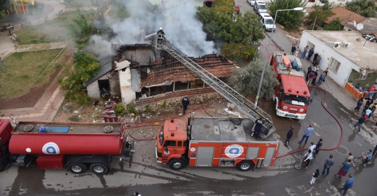 Gecekondu yangını korkuttu
