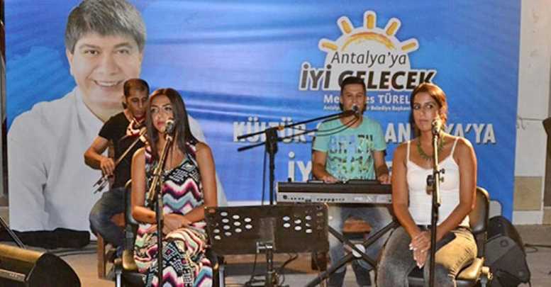 Gençlerden müzik ziyafeti
