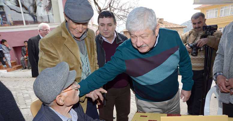 Gerçek partililer partisine küsmez