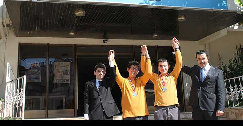 GÜMÜŞ MADALYA KAZANDILAR