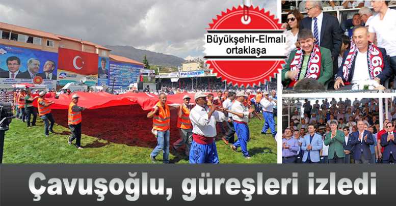 Güreşleri izledi