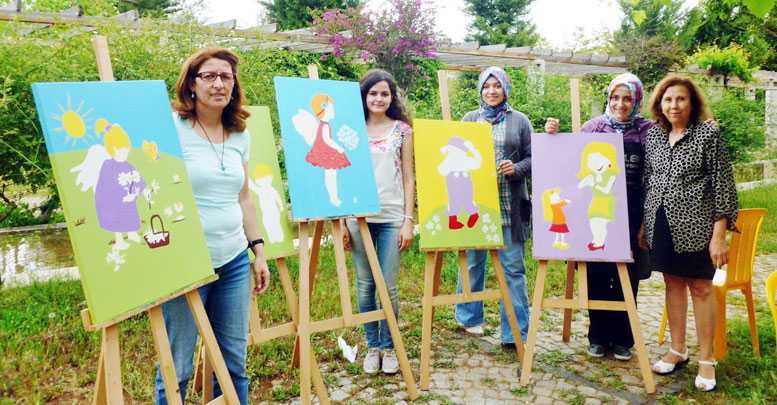Hayaller tuvale yansıdı