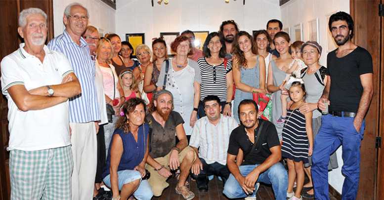 İlk sergi Kaş’ta