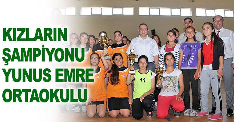 Kızların şampiyonu Yunus Emre Ortaokulu