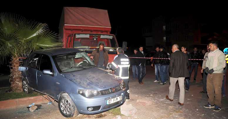 Kontrolsüz kavşakta kaza: 5 yaralı