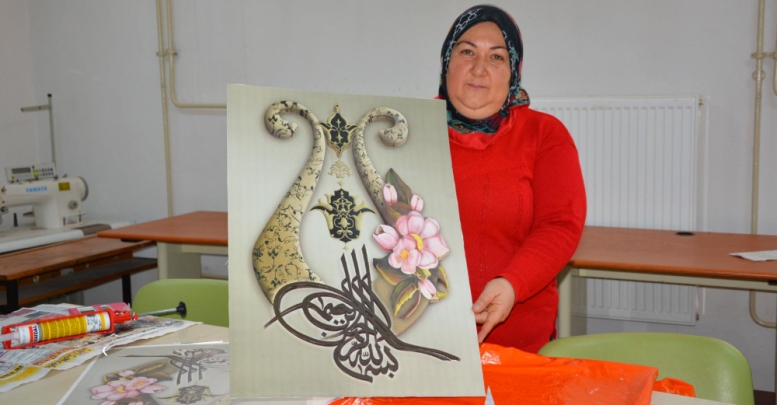 Korkuteli'de rölyef kursu sürüyor