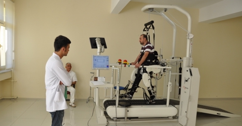 Korkuteli Devlet Hastanesi FTR Hizmetlerine Devam Ediyor