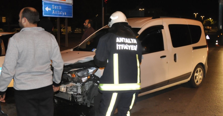 Manavgat'ta kaza: 1 yaralı