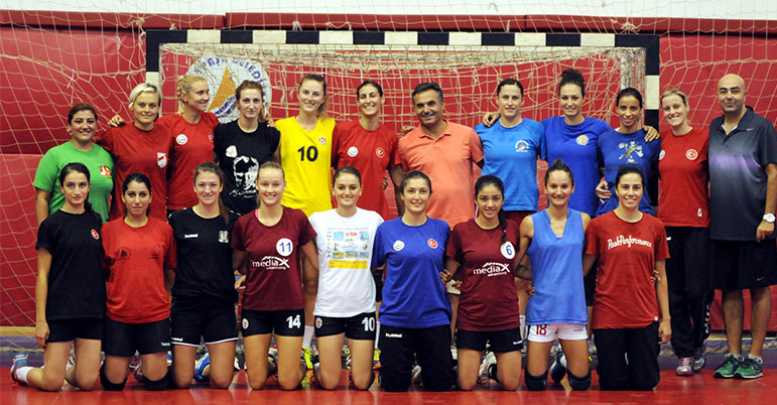 Melekler tüm kupalara talip