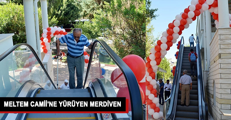 Meltem Camii'ne yürüyen merdiven