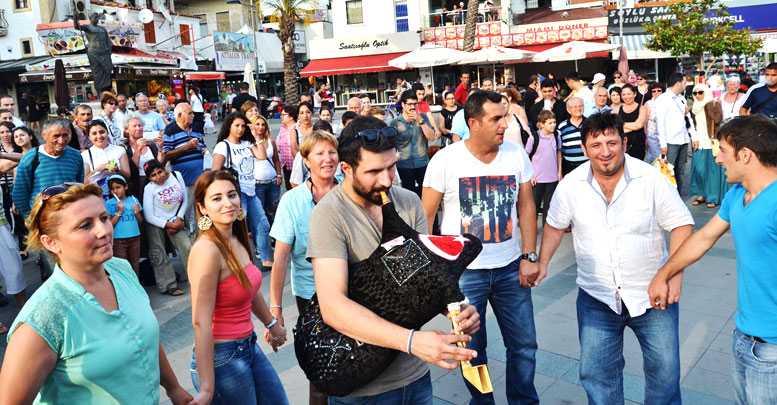 Meydanda Karadeniz havası