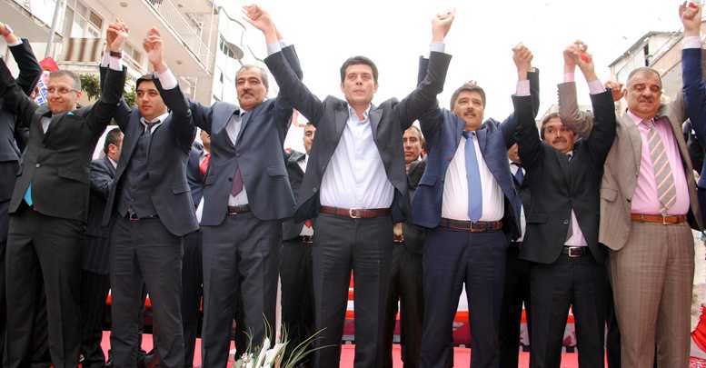 MHP Kumluca seçim bürosu açıldı