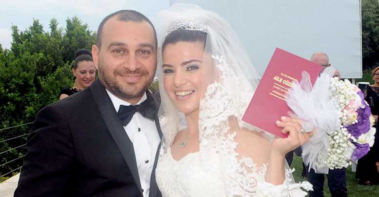 Mimar çiftin mutlu günü