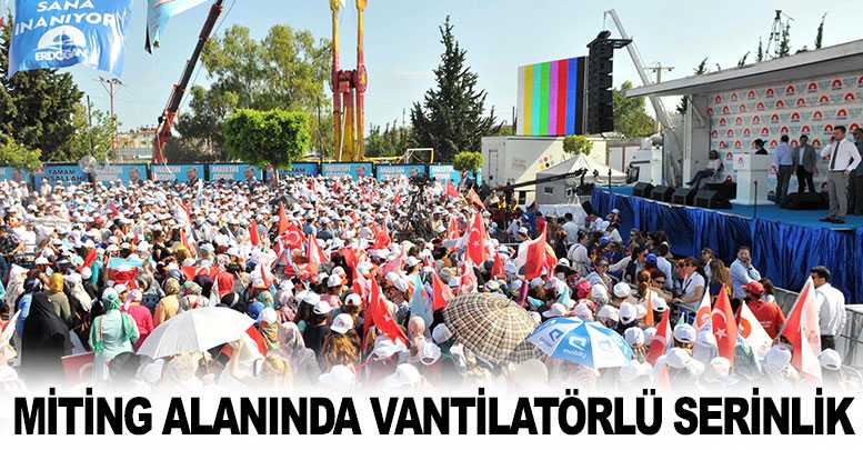 Miting alanında vantilatörlü serinlik