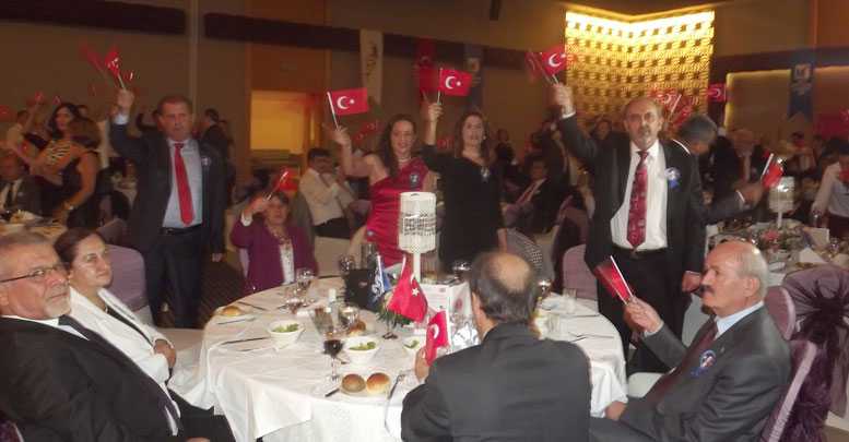 Muhasebeciler baloda buluştu