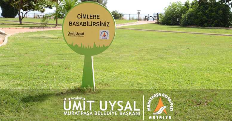 Muratpaşa'da çimlere basabilirsiniz