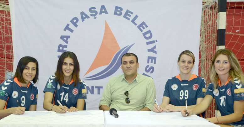 Muratpaşa’dan dört imza