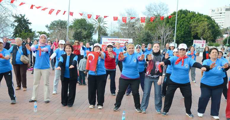 Muratpaşa’dan sportif kutlama