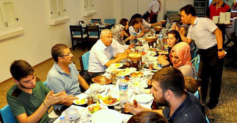 Muratpaşa EKK iftarda buluştu
