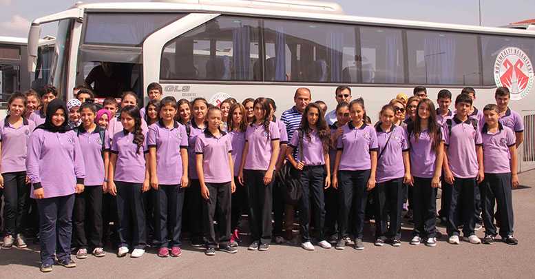 Öğrencilerin kitapla buluşması