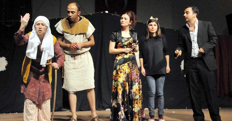 Öğretmenler 'barış'ı oynadı