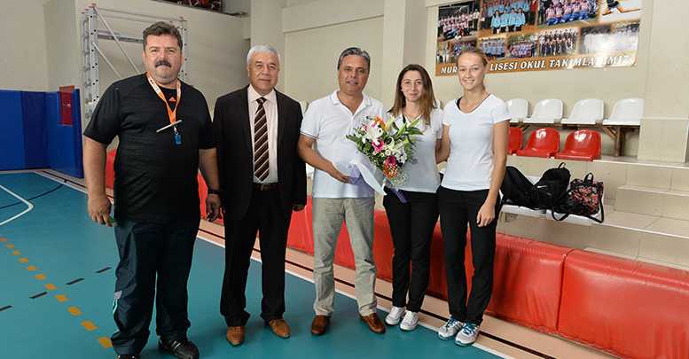 Okula ortak spor salonu