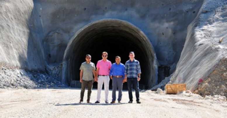 Ölüm yolu tarih oluyor