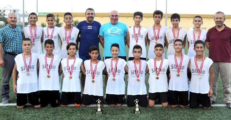 Özerspor zirve yolunda