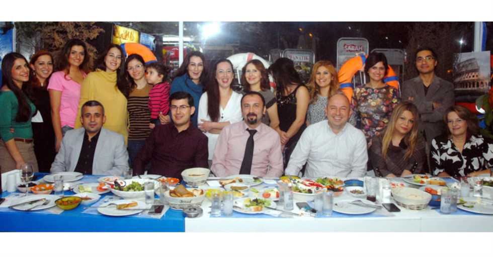 Sağlıkçılara moral yemeği