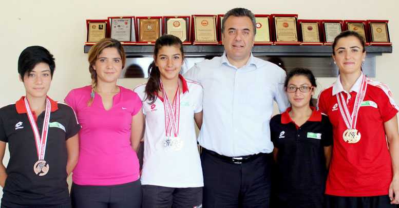 Şampiyon bisikletçilerden ziyaret