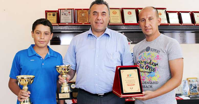 Şampiyondan Tüzken’eziyaret