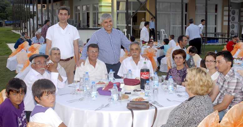 Şehit yakınlarına iftar