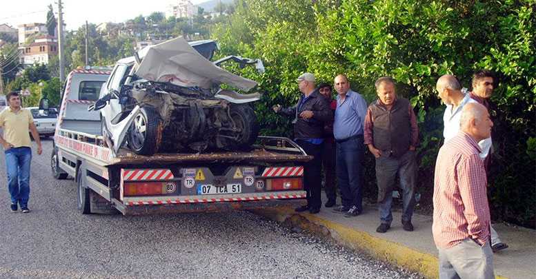 Şerit ihlali can aldı