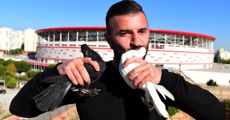 Süper Lig futbolcusunun güvercin tutkusu