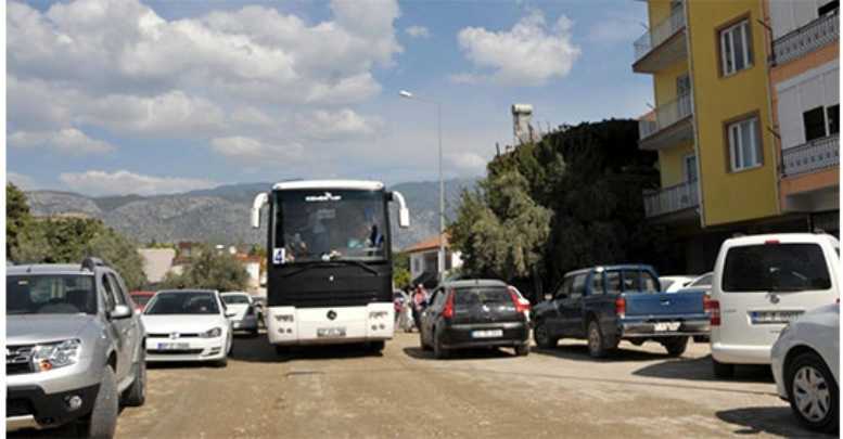 Turistik cadde tarla gibi oldu