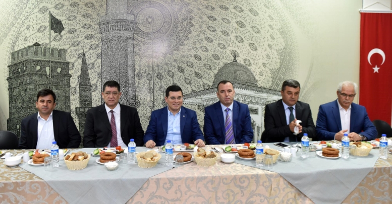 Tütüncü’den kardeşlik vurgusu
