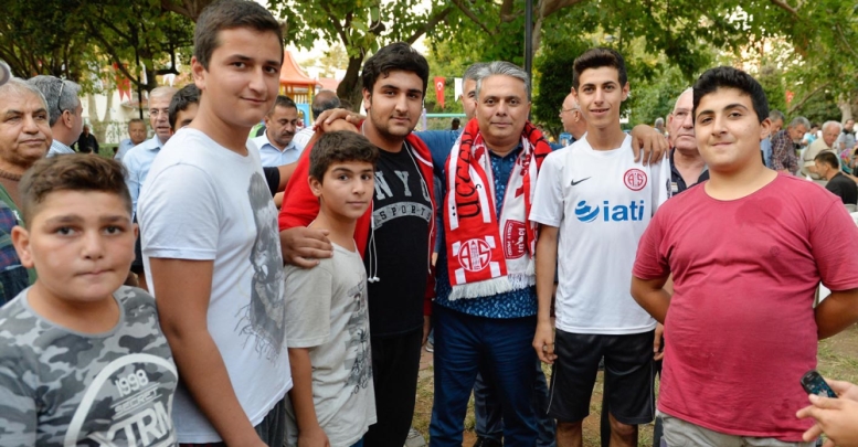 Üçgen Mahallesi’nde halk günü