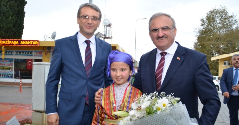 Vali Karaloğlu Gazipaşa'yı ziyaret etti