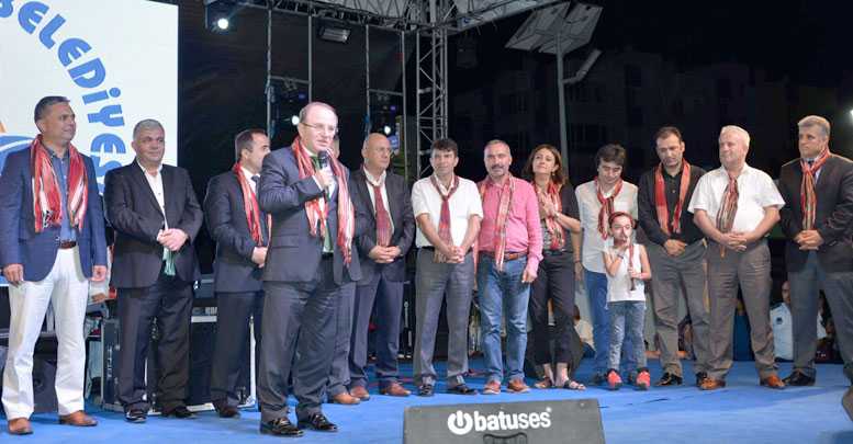 Vali Öztürk hemşehrilerine veda etti