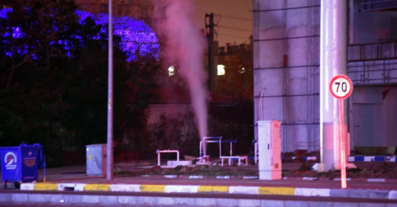 Vana gevşeyince gaz fışkırdı
