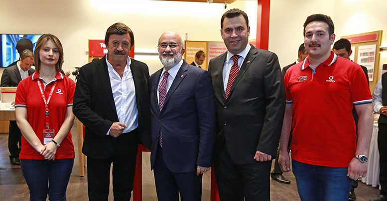 Vodafone’dan mağaza yatırımı